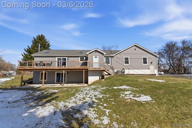 5809 Spears Road, Pinckney, MI 48169