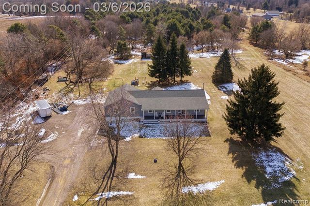 5809 Spears Road, Pinckney, MI 48169