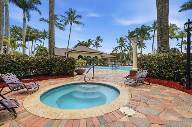 21215 Via Ventura, Boca Raton, FL 33433