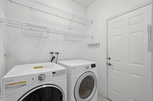 21215 Via Ventura, Boca Raton, FL 33433