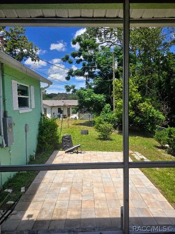 23 New York Boulevard, Beverly Hills, FL 34465