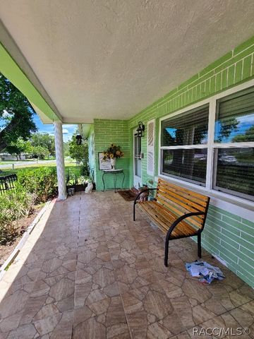 23 New York Boulevard, Beverly Hills, FL 34465