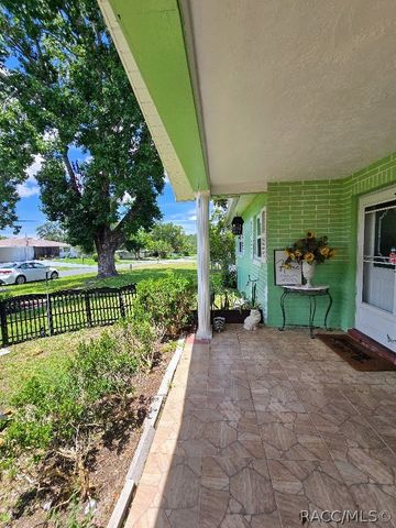 23 New York Boulevard, Beverly Hills, FL 34465