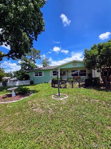 23 New York Boulevard, Beverly Hills, FL 34465