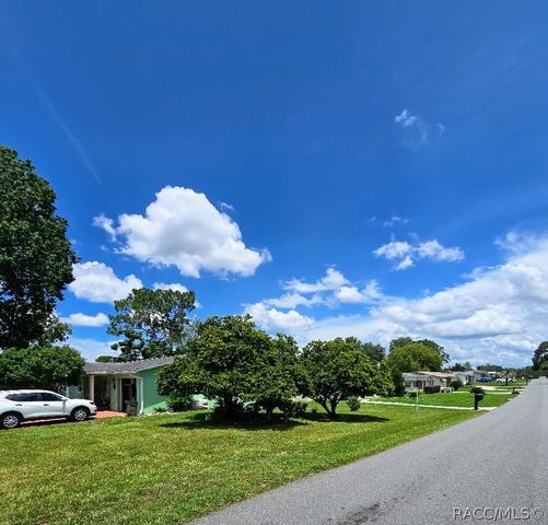 23 New York Boulevard, Beverly Hills, FL 34465