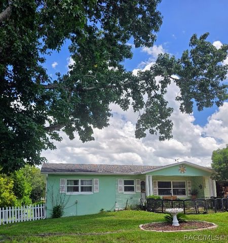23 New York Boulevard, Beverly Hills, FL 34465