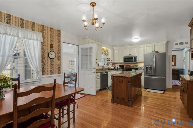 3209 Walnut St, Hopewell, VA 23860