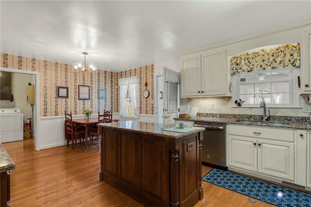 3209 Walnut St, Hopewell, VA 23860