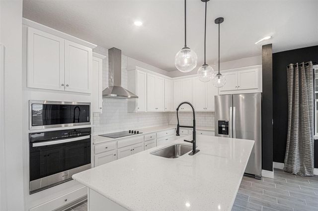 2028 SUNSHINE PEAK DRIVE, Minneola, FL 34715