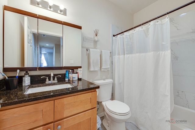 3511 S Halsted Street, Chicago, IL 60609