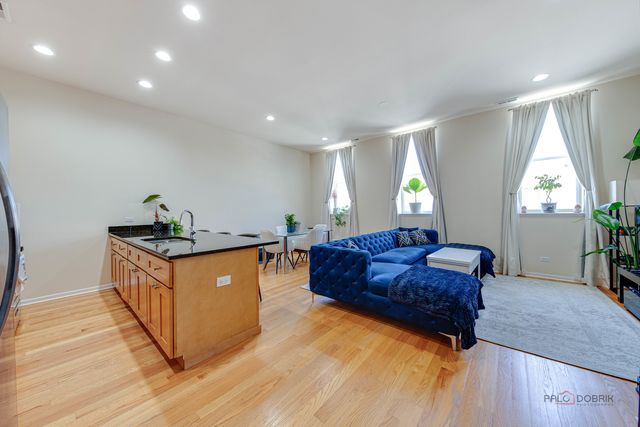 3511 S Halsted Street, Chicago, IL 60609