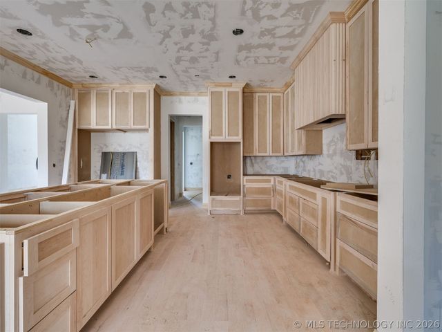 10775 S Sheridan Road, Tulsa, OK 74133