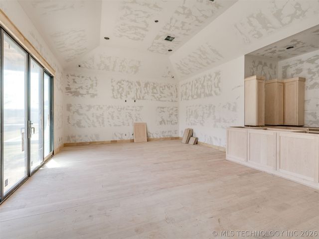 10775 S Sheridan Road, Tulsa, OK 74133