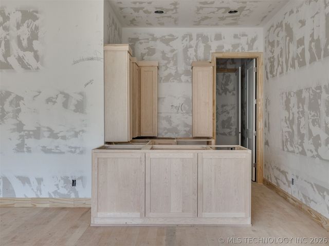 10775 S Sheridan Road, Tulsa, OK 74133