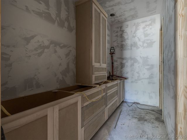 10775 S Sheridan Road, Tulsa, OK 74133