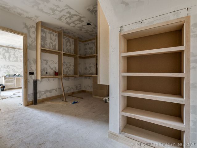 10775 S Sheridan Road, Tulsa, OK 74133