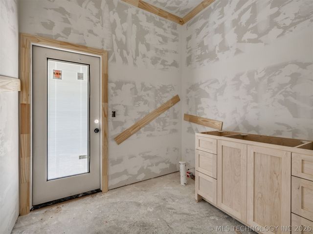 10775 S Sheridan Road, Tulsa, OK 74133