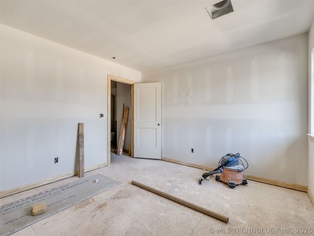 10775 S Sheridan Road, Tulsa, OK 74133