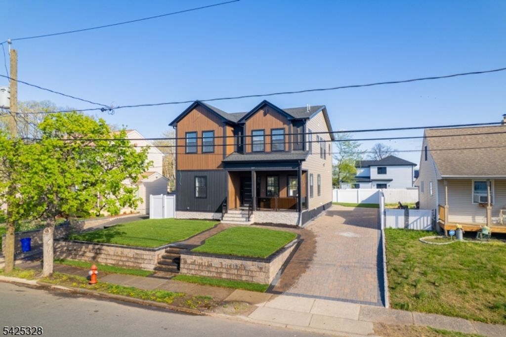 307 Schepis Ave, Saddle Brook Twp., NJ 07663