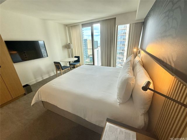 1390 Kapiolani Boulevard 3306, Honolulu, HI 96814