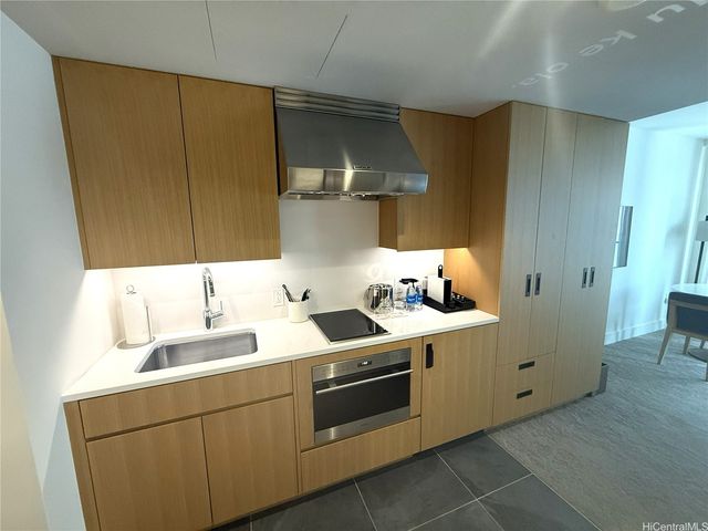 1390 Kapiolani Boulevard 3306, Honolulu, HI 96814
