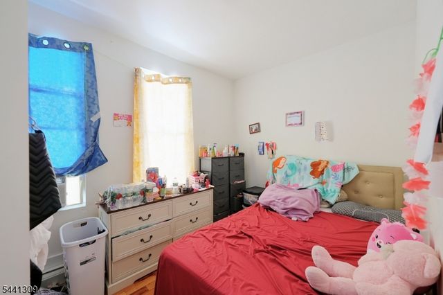 617 Court St, Elizabeth City, NJ 07206