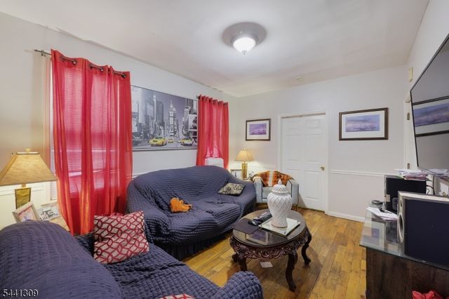 617 Court St, Elizabeth City, NJ 07206