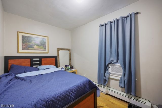 617 Court St, Elizabeth City, NJ 07206