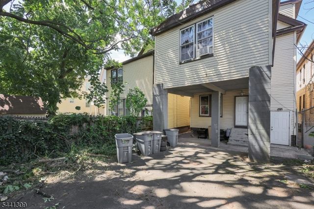 617 Court St, Elizabeth City, NJ 07206