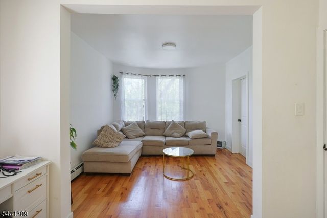 617 Court St, Elizabeth City, NJ 07206