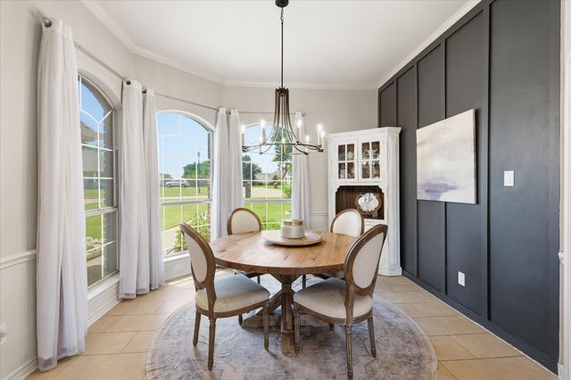 121 Honeysuckle Drive, Justin, TX 76247