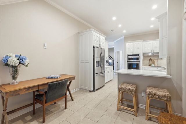121 Honeysuckle Drive, Justin, TX 76247