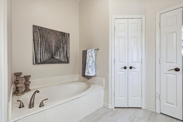 121 Honeysuckle Drive, Justin, TX 76247
