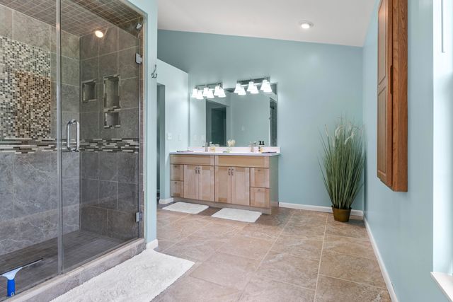 3295 Kingsburg Court, Erlanger, KY 41018