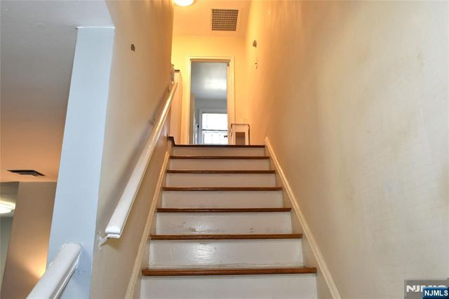 5-65 Elmwood Terrace 35, Elmwood Park, NJ 07407