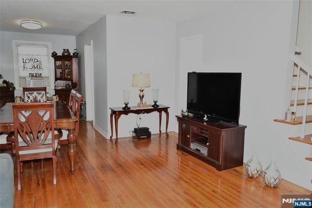 5-65 Elmwood Terrace 35, Elmwood Park, NJ 07407