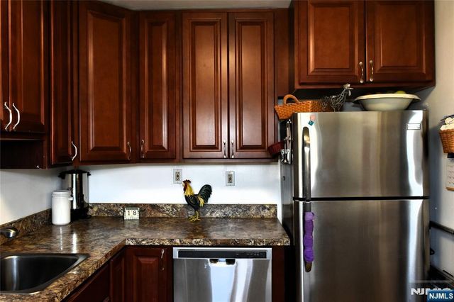 5-65 Elmwood Terrace 35, Elmwood Park, NJ 07407