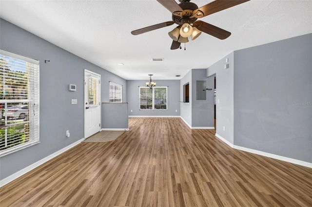 37602 AARALYN RD, Zephyrhills, FL 33542