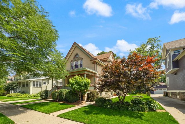 550 N Marion Street, Oak Park, IL 60302