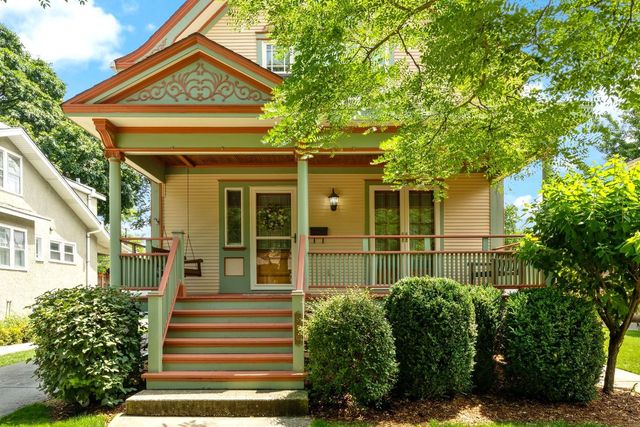 550 N Marion Street, Oak Park, IL 60302