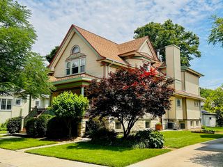 550 N Marion Street, Oak Park, IL 60302