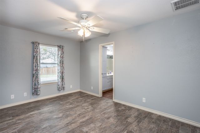 602 N Jordan Street, Whitesboro, TX 76273