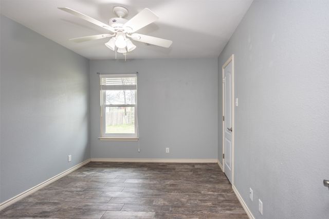 602 N Jordan Street, Whitesboro, TX 76273