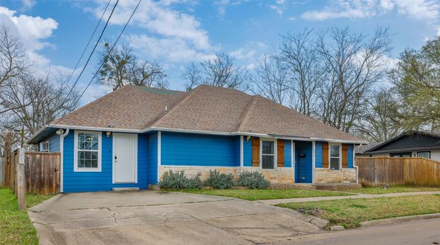 602 N Jordan Street, Whitesboro, TX 76273