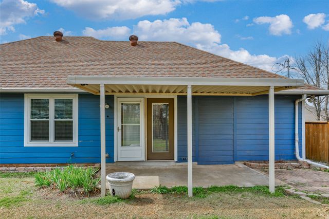 602 N Jordan Street, Whitesboro, TX 76273