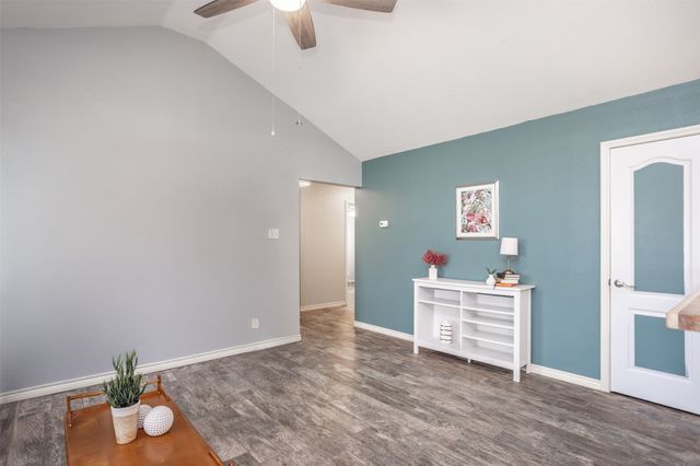 602 N Jordan Street, Whitesboro, TX 76273