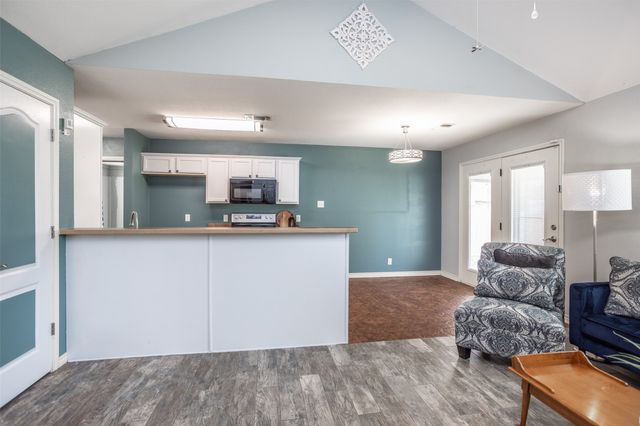 602 N Jordan Street, Whitesboro, TX 76273