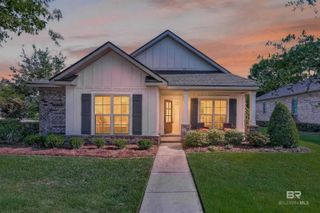7824 Hemlock Street, Daphne, AL 36527