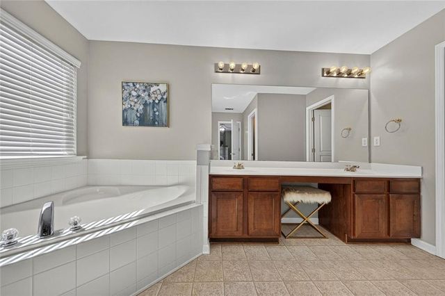 129 Hidden Lake Circle, Canton, GA 30114