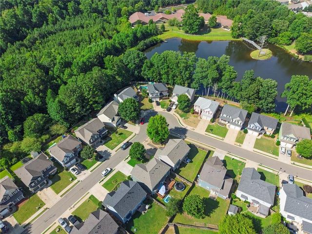 129 Hidden Lake Circle, Canton, GA 30114